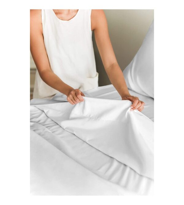 img-1bf03bad01ab8ac9f46b4783a8e1b462 Queen Size Sheet Set – Breathable & Cooling – Hotel Luxury Bed Sheets – Extra Soft – Deep Pockets – Easy Fit – 4 Piece Set – Wrinkle Free – Comfy – White – 4 PC