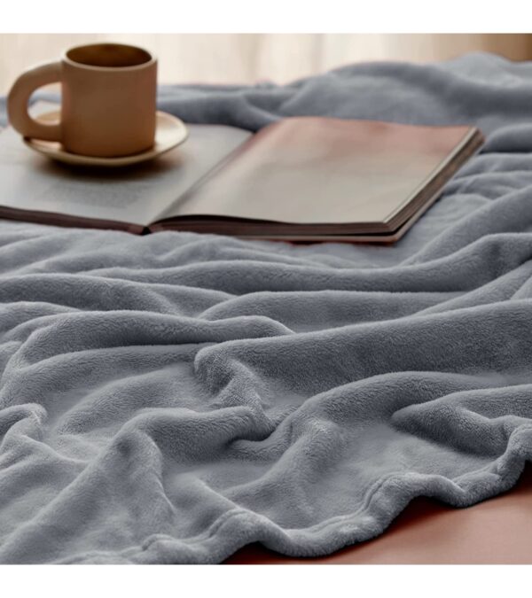img-f391afea8fbc17e771720f208efa4553 Bedsure Fleece Bed Blankets Queen Size Grey – Soft Lightweight Plush Fuzzy Cozy Luxury Blanket Microfiber, 90×90 inches